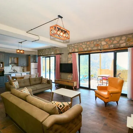 2 Bedroom Private With Infinity Pool And Sea View Villa *
