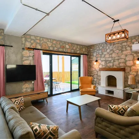 2 Bedroom Private With Infinity Pool And Sea View Villa Oludeniz